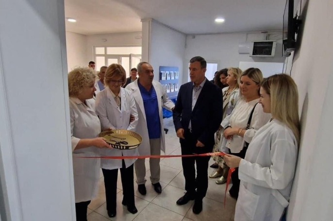 Përurohet laboratori biokimik-hematologjisë në Qendrën e Mjekësisë Familjare në Milloshevë
