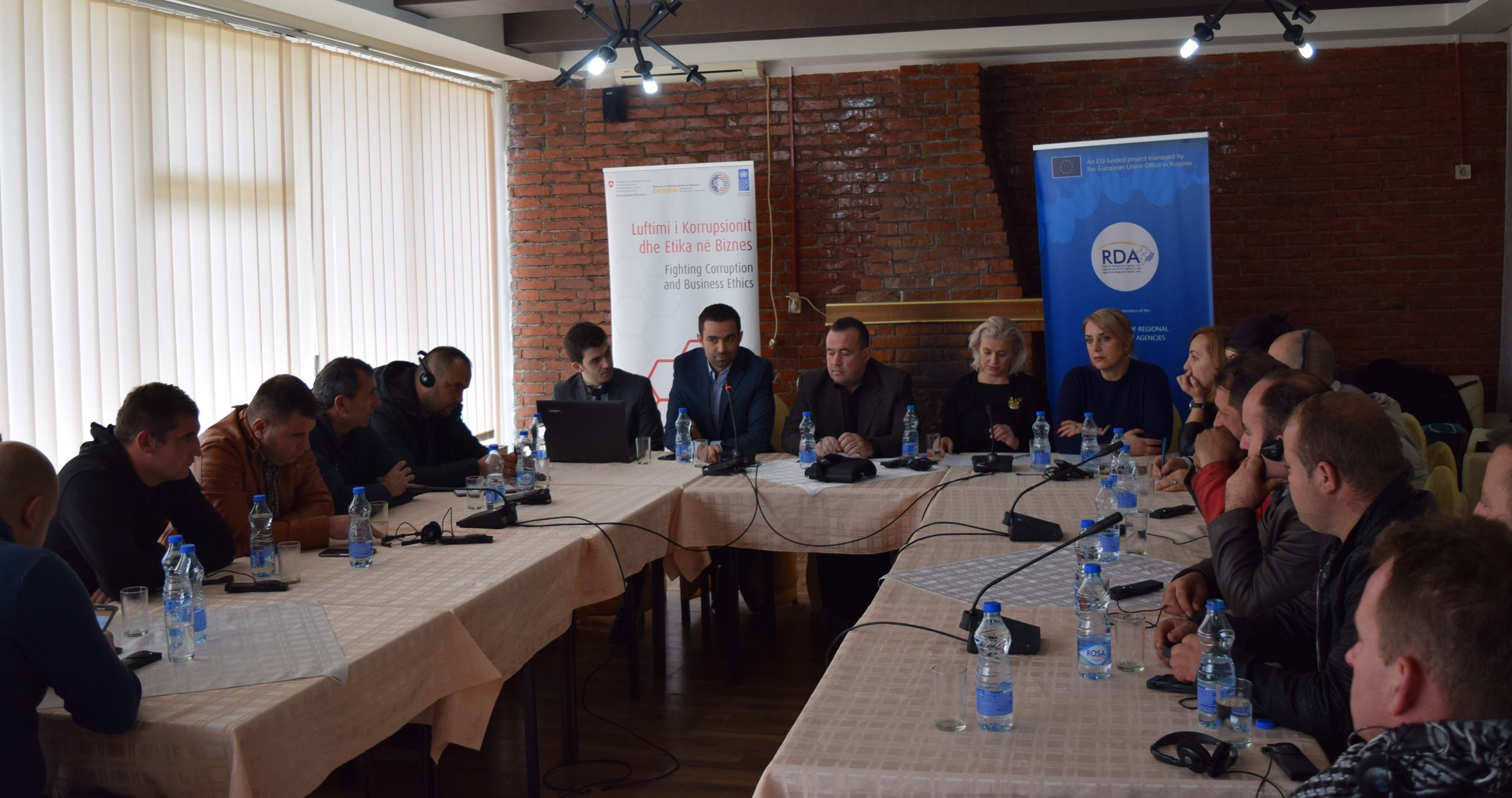 OEAK fton bizneset në komuna të vogla t’i bashkohen luftës kundër korrupsionit